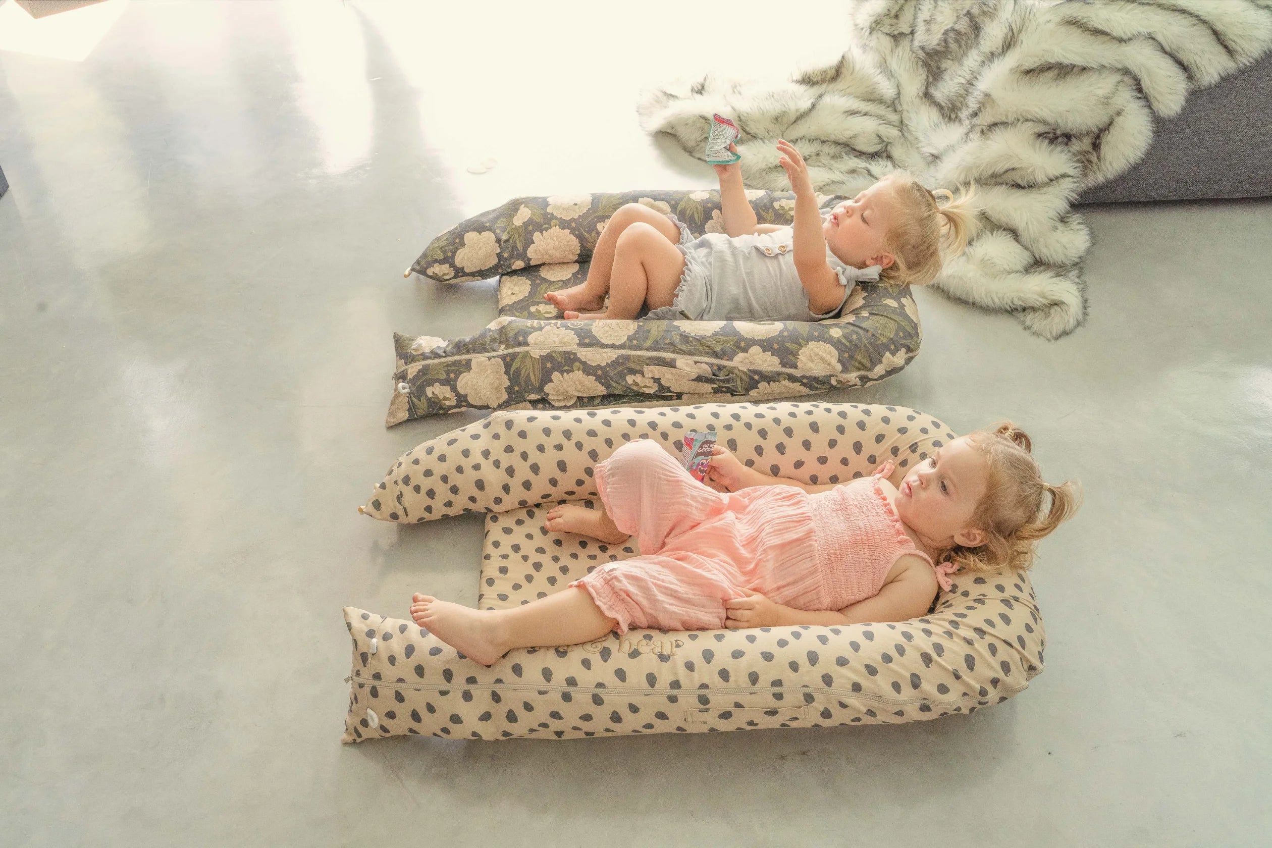 Travel-Friendly Baby Lounging Pods