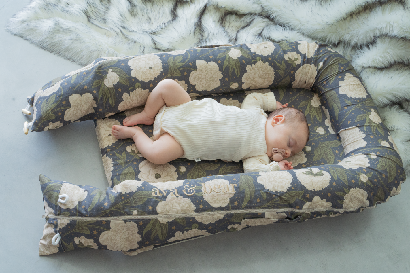 Discovering the World of Baby and Toddler Lounging Pods: A Parent's Guide